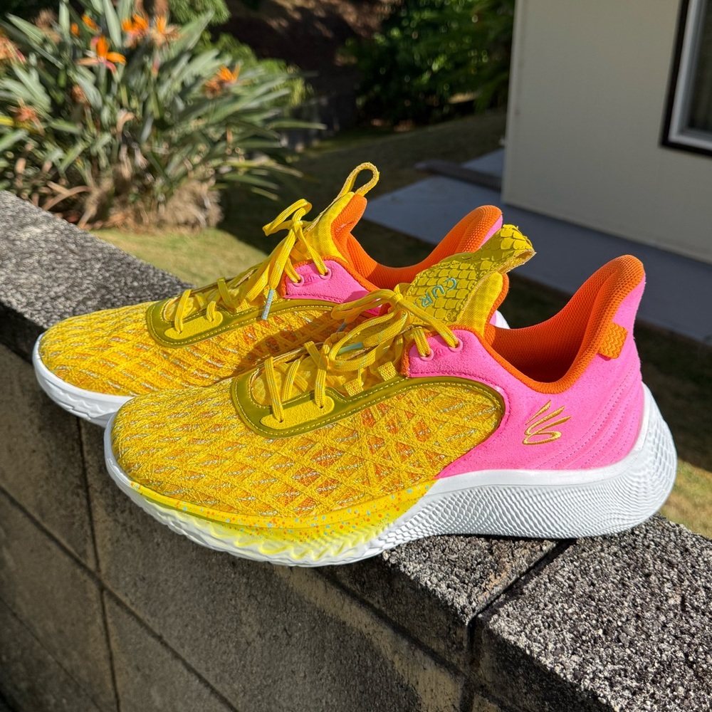 Curry 9 x Sesame Street Big Bird Shoes Under Armour
